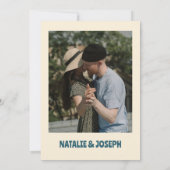 Moderne Groovy Floral Kleurrijke Retro Bold Bruilo Kaart (Achterkant)