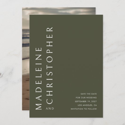 Moderne Grote Namen Olijfgroen Foto Bruiloft Save The Date (Voorkant / Achterkant)