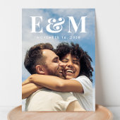 Moderne grote vetgedrukte monogram beginletters fo save the date