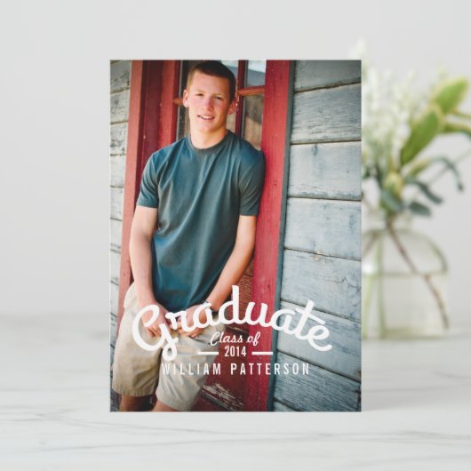 Moderne Guy Foto Graduation Party Uitnodiging (Staand voorkant)