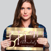 Moderne hairdresser-schaar maakt goudroze zwart visitekaartje