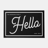 Moderne Hallo Zwart Wit Script Familienaam Deurmat (Voorkant)