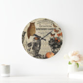 Moderne  halloween-uil en schedel grote klok (Huis)