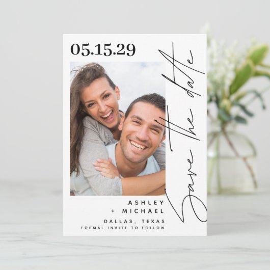 Moderne hand Lettert Script Typografie 5 Foto Save The Date (Staand voorkant)