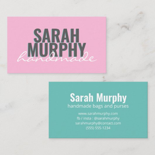 Moderne handgemaakte roze minuscentschrijftypograf visitekaartje (Voorkant / Achterkant)