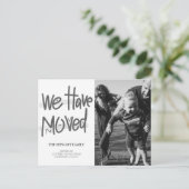 Moderne, handgeschreven foto die we hebben verplaa aankondigingskaart (Staand voorkant)