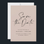 Moderne handgeschreven huwelijksaankondiging typog save the date<br><div class="desc">Een moderne,  vette bruiloft met typografie,  bespaart de date card. Met moderne,  elegante typografie en gestript backer design. De kleuren kunnen worden aangepast.</div>