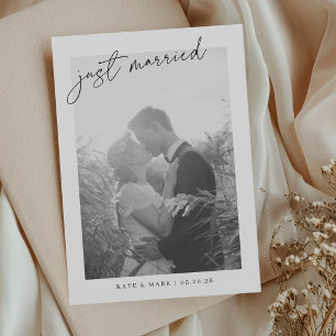 Moderne handgeschreven 'Just Married' foto trouwka Aankondiging