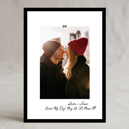 Moderne handgeschreven kleine boog foto bewaar dez save the date