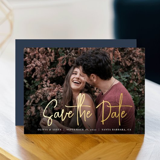 Moderne handgeschreven script foto save the date folie uitnodiging