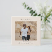 Moderne Handgeschreven Vierkante Foto Huwelijk  Save The Date (Staand voorkant)