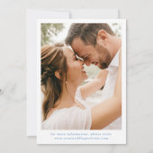 Moderne handgetekende blauwe palmbomen Fotobruilof Save The Date (Achterkant)