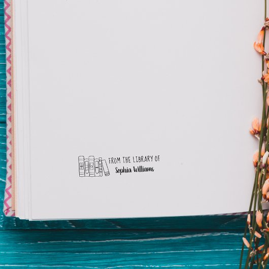 Moderne handgetekende boeken die zijn aangepast aa  zelfinktende stempel