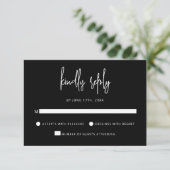 Moderne handlettering script zwart-wit bruiloft RSVP kaartje (Staand voorkant)