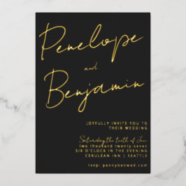 Moderne handschrift zwart en gouden bruiloft folie uitnodiging