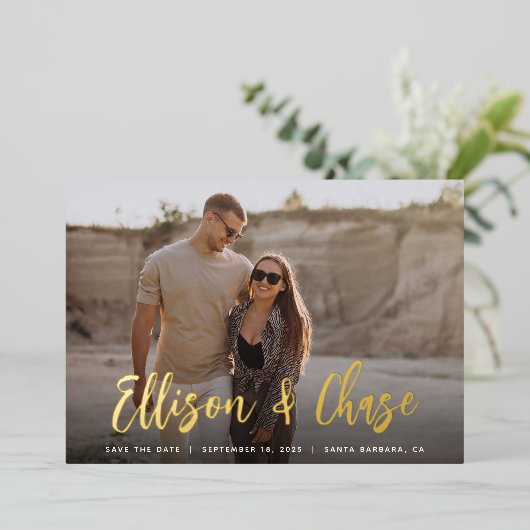 Moderne handtekening | Enige Foto slaat de datum o Folie Uitnodiging (Staand Voorkant)