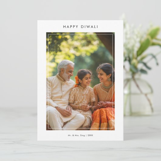 Moderne Happy Dewali Family-fotokaart Feestdagenkaart (Staand voorkant)