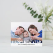 Moderne Happy Nieuwjaarsfoto Feestdagenkaart (Staand voorkant)