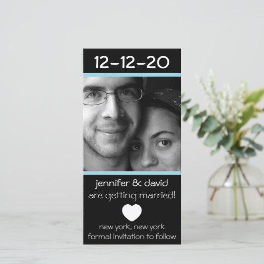 Moderne Hart Save The Dates (Lichtblauw) Date (Staand voorkant)