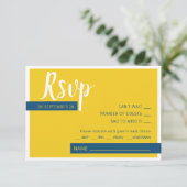 Moderne hedendaagse blauwe en gele bruiloft minima RSVP kaartje (Staand voorkant)