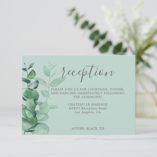 Moderne hedendaagse eucalyptusbruinbruiloft informatiekaartje (Staand voorkant)