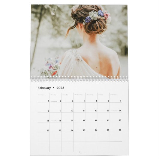Moderne heer en mevrouw koppel gouden bloemenfoto kalender (Feb 2026)