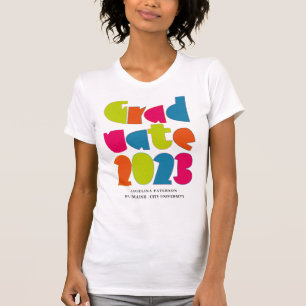 Moderne heldere kleur lettertype afgestudeerd 2023 t-shirt