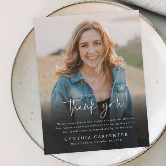 Moderne herdenkingsfoto van de begrafenis bedankkaart