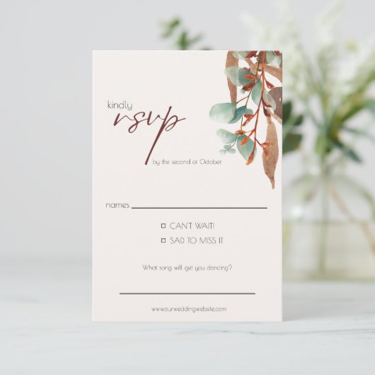 Moderne Herfst Bladerdak Herfst bruiloft RSVP Kaar (Staand voorkant)