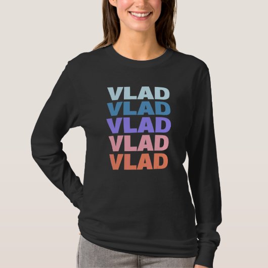 Moderne Herhaalde Tekst Vlad T-shirt (Voorkant)