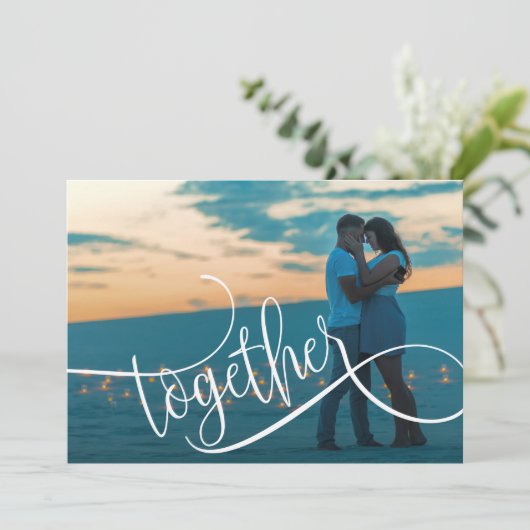 Moderne het Berichten van de Foto van het Manuscri Save The Date (Staand voorkant)