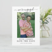 Moderne homo-trouwfoto Save The Date Kaart (Staand voorkant)