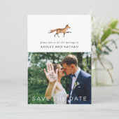 Moderne Houten Vos Foto Bruiloft Save The Date (Staand voorkant)