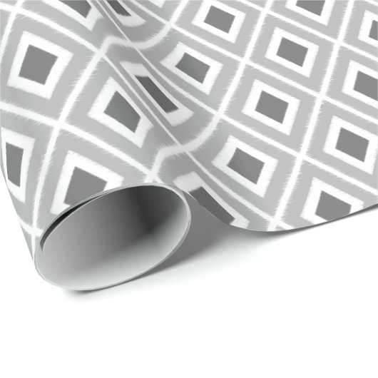Moderne houtskool en lichtgrijs Ikat patroon Cadeaupapier (Rol Hoek)