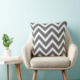 Moderne houtskool, grijs en witte Chevron Stripes Kussen