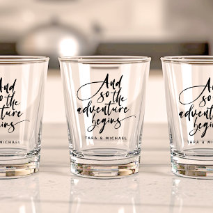 Moderne Huwelijkspartij Avontuur Aangepast Script Shot Glas