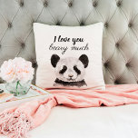 Moderne ik hou van je bent veel zwart en wit Panda Kussen<br><div class="desc">Ons collectie bevat een verscheidenheid aan producten die zorgen voor oprechte en doordachte geschenken. Van knusse kussens tot stijlvolle canvas tassen, je kunt de liefde met deze heerlijke panda's verspreiden, waar je ook gaat. Het minimalistische ontwerp voegt een vleugje verfijning toe aan uw accessoires en brengt een lieve boodschap over....</div>