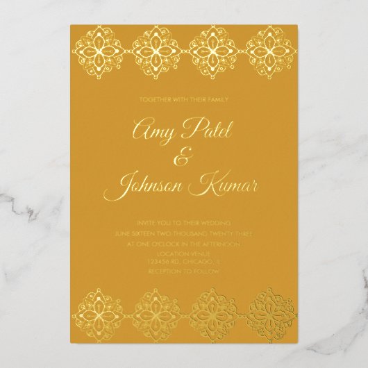 Moderne Indiase grens rond huwelijk geperst Folie Uitnodiging (Voorkant)