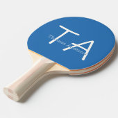 Moderne Initialen en naam in wit en blauw Tafeltennisbatje (Voorkant Gekanteld)