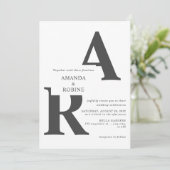 Moderne Initialen huwelijksuitnodiging Kaart (Staand voorkant)