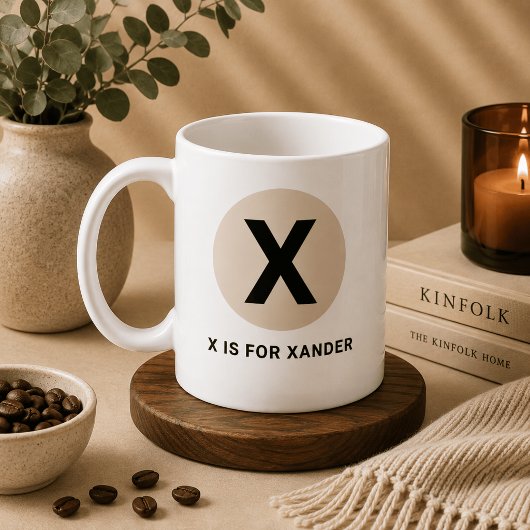 Moderne Initialen Mok – “X is voor [Naam]” Design