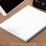 Moderne Initialen van het Manuscript Monogram Mini Notitieblok<br><div class="desc">Aangepast modern notitieblok met eenvoudige initialen voor calligrafie-stijl of monogram en naam in licht en donker paars. WIJZIGINGEN: De stijl, de kleur, de grootte en de plaatsing van de tekstdoopvont kunnen worden veranderd door verder onder de PERSONALISERING sectie voor een douaneblik te klikken of door de ontwerper via het Praatje...</div>