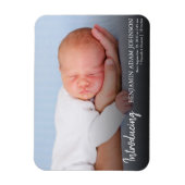 Moderne introducerende geboorte van de pasgeboren  magneet (Verticaal)