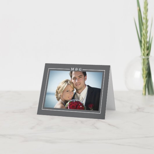 Moderne kaart met initialen om dank je wel te zegg (Voorkant)