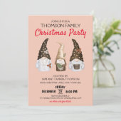 Moderne kabouters feestelijke perzik kerstfeest kaart (Staand voorkant)