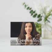 Moderne kalligrafie Afstuderen Fotoaankondiging Briefkaart (Staand voorkant)