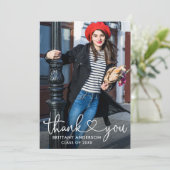 Moderne kalligrafie Afstuderen voor hartfoto's Bedankkaart (Staand voorkant)