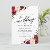 Moderne kalligrafie Burgundy Floral Wedding Kaart (Staand voorkant)