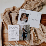 Moderne kalligrafie foto opslaan van de datum briefkaart<br><div class="desc">Dit is een modern minimum sparen het datumbriefkaart dat een modern calligrafiedoopvont eenvoudig lettertype bevat. Gebruik de knop "Deze sjabloon personaliseren" om deze magneet volledig uw eigen magneet te maken! Voeg uw eigen speciale afbeelding toe ga om het even welke tekst in om dit sparen het datumbriefkaart volledig te maken...</div>