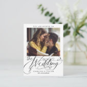 Moderne kalligrafie Fotobruiloft Uitnodiging Briefkaart (Staand voorkant)